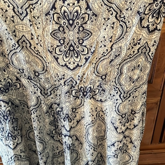 Hem & Thread Women’s Tan And Blue Paisley Jumpsuit Size Small NWT - Picture 4 of 11